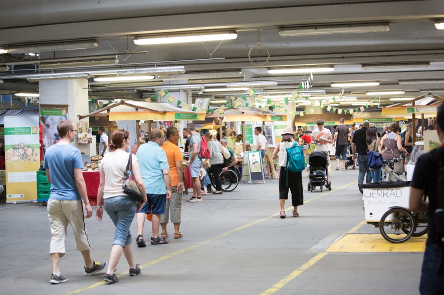 Farmers Market in POSTCITY