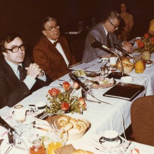 1979: Herbert W Franke, Hannes Leopoldseder und Franz Hillinger bei der kurz vor der Eröffnung der Klangwolke