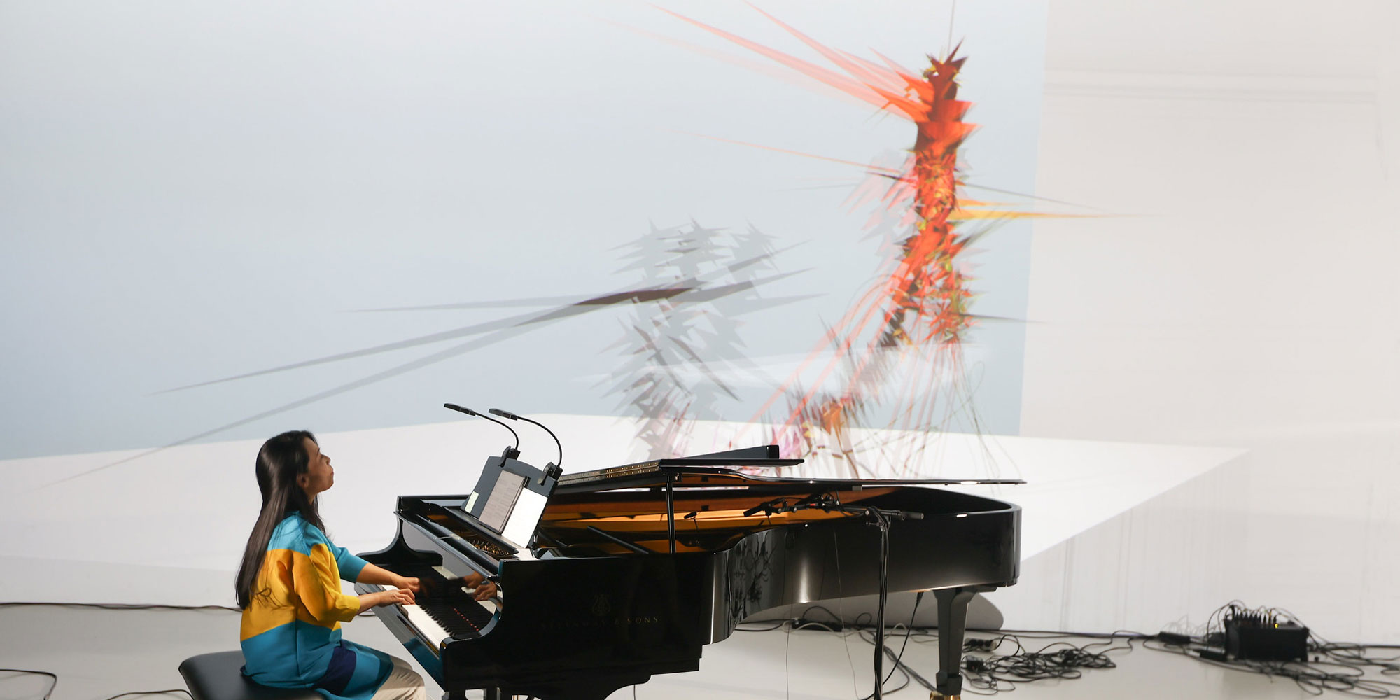 Pianographique – analoge Musik generiert digitale Visualisierungen: Maki Namekawa, Cori O