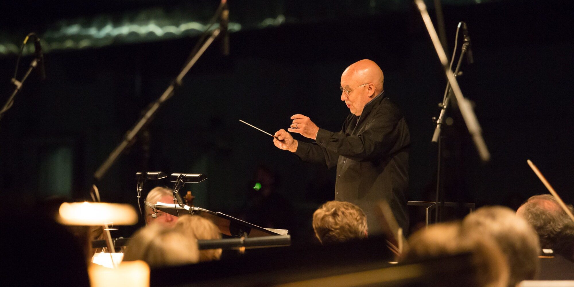 Photo showing conductor Dennis Russell Davies (AT/US) at The Big Concert Night 2015.