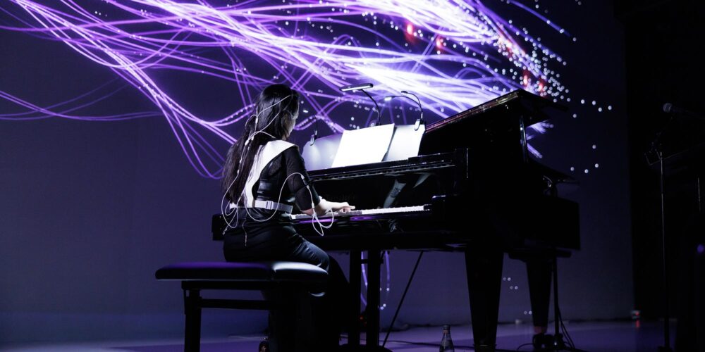 Maki Namekawa mit Life Ink – Night Performances