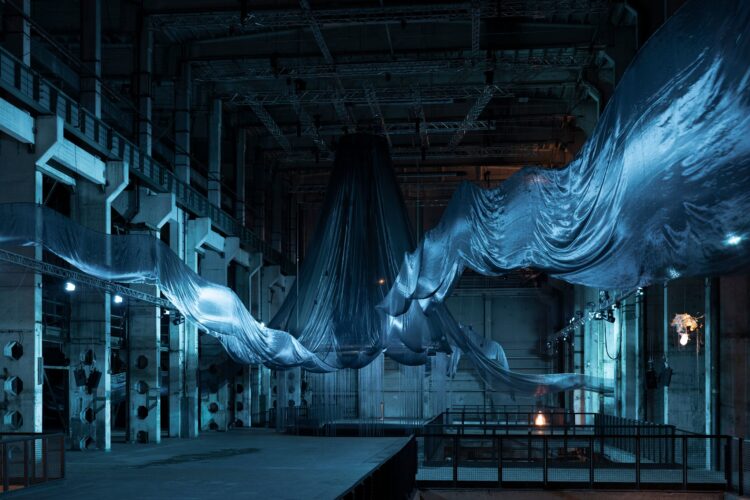 Art in the Quantum Age