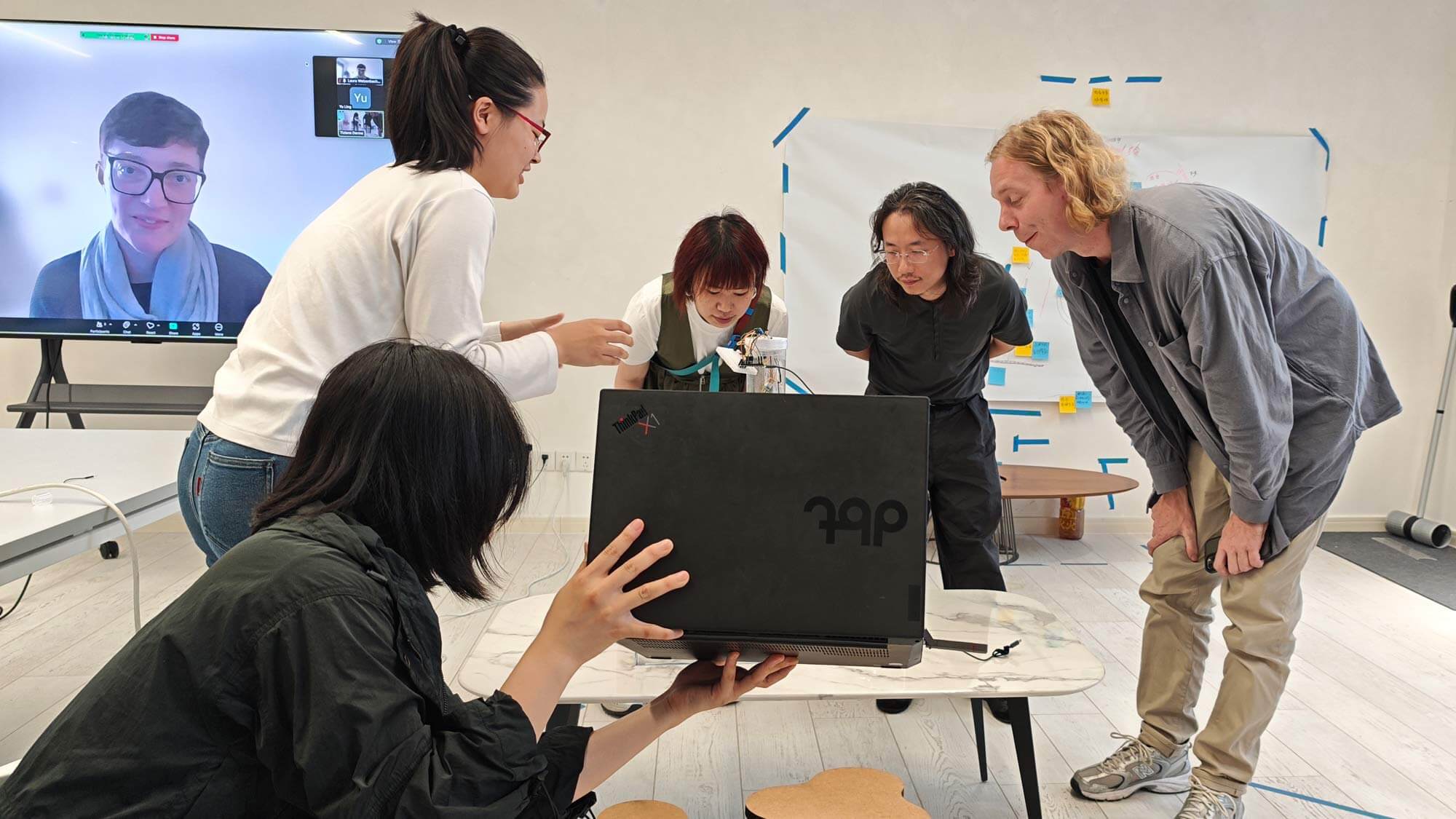 AE Gallery Image Slide