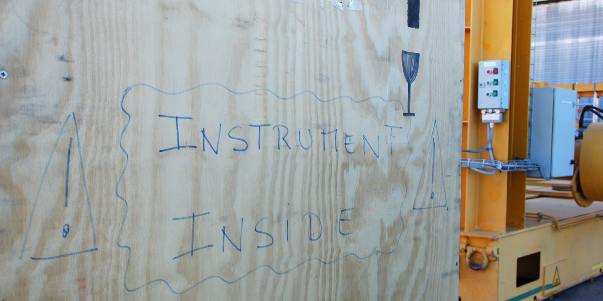 Instrument inside