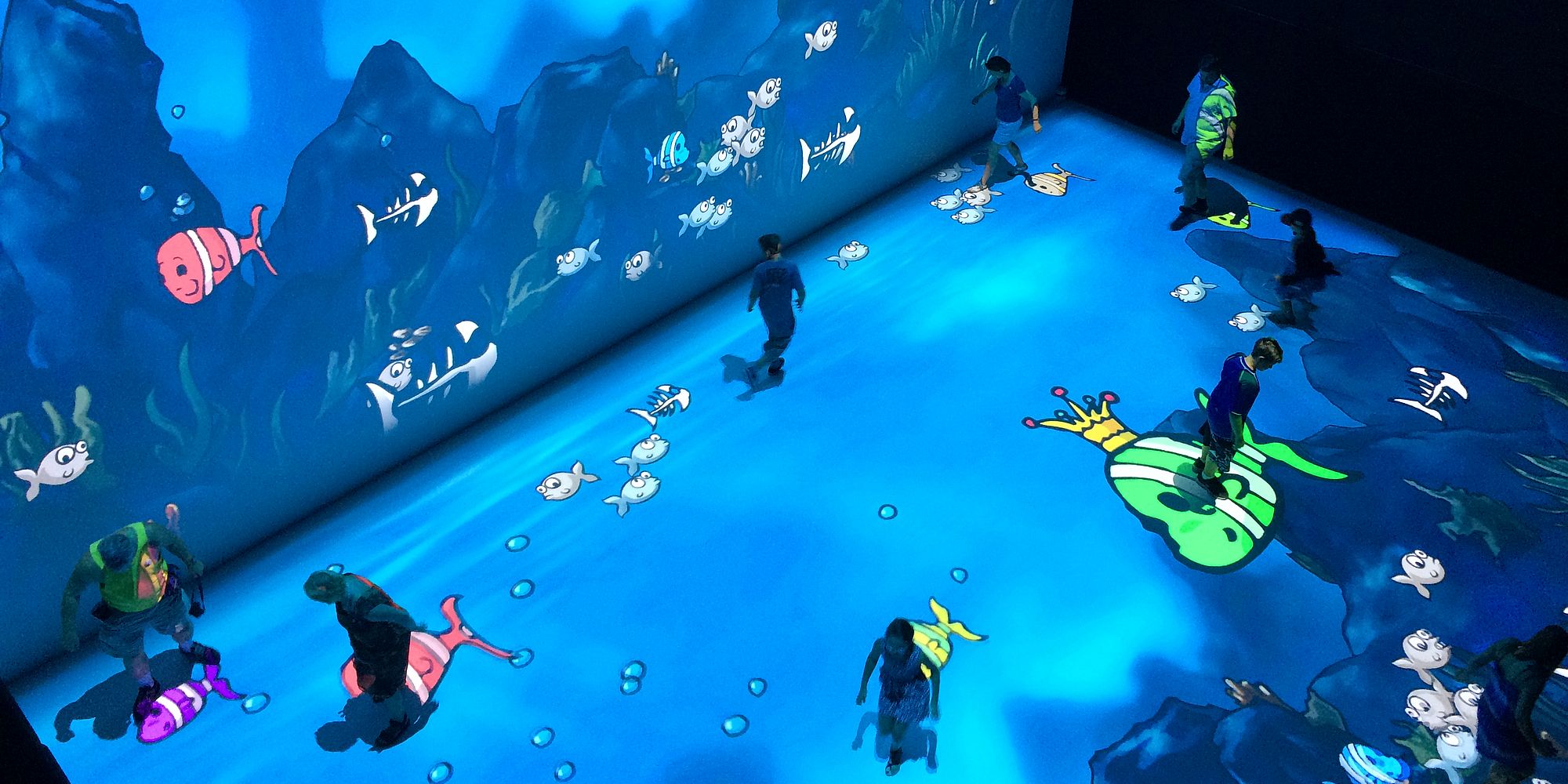 Ars Electronica Game Changer Suite: Fish Feast / FH Hagenberg