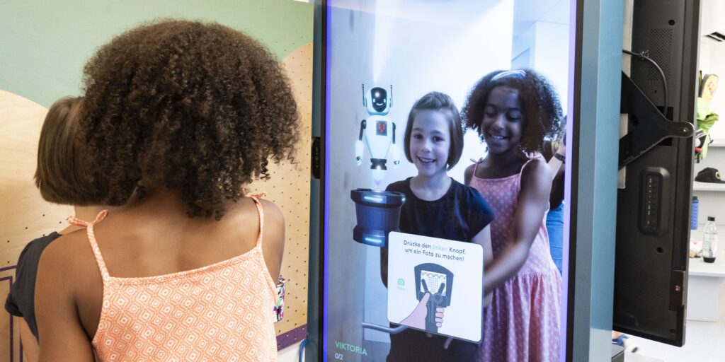 AE Gallery Image Slide