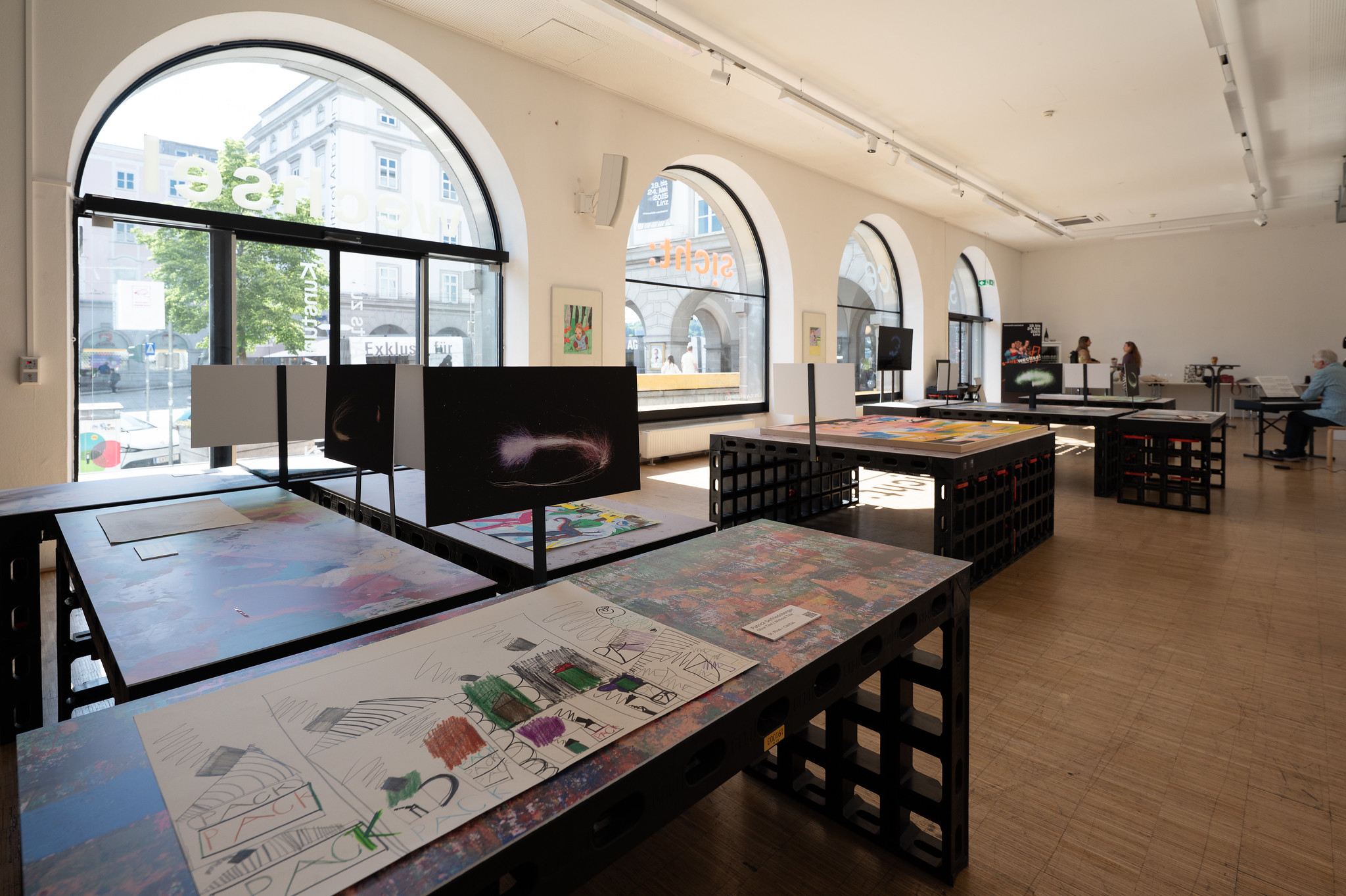 AE Gallery Image Slide