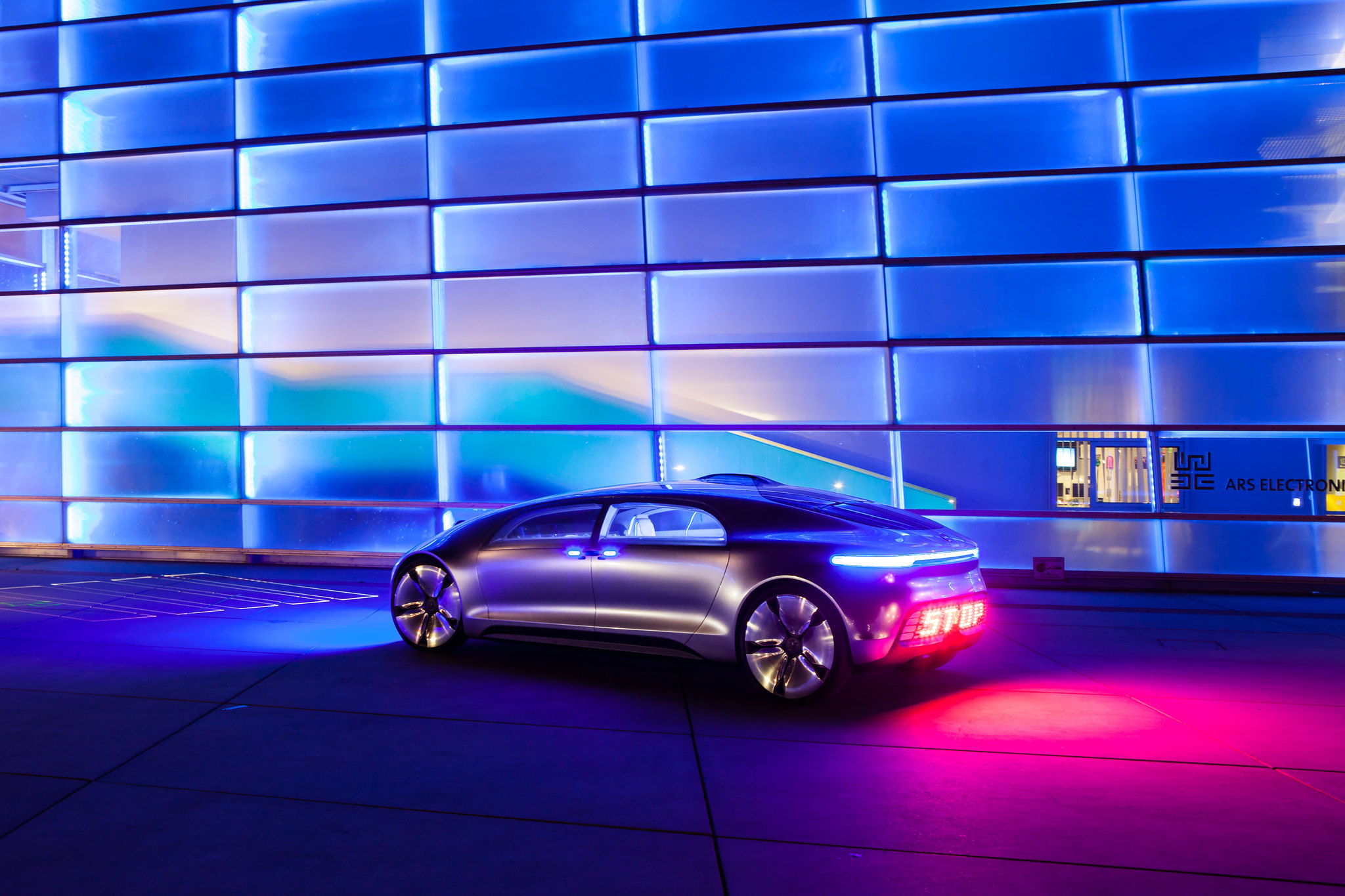 Mercedes-Benz F 015 on the Ars Electronica Center’s Main Deck