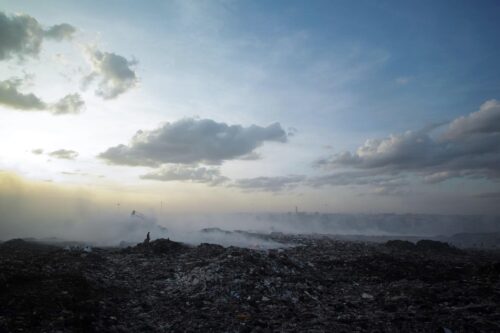 Crafting Futures Conversation with: Yuima Nakazato. From the Relation of Fashion and Dust