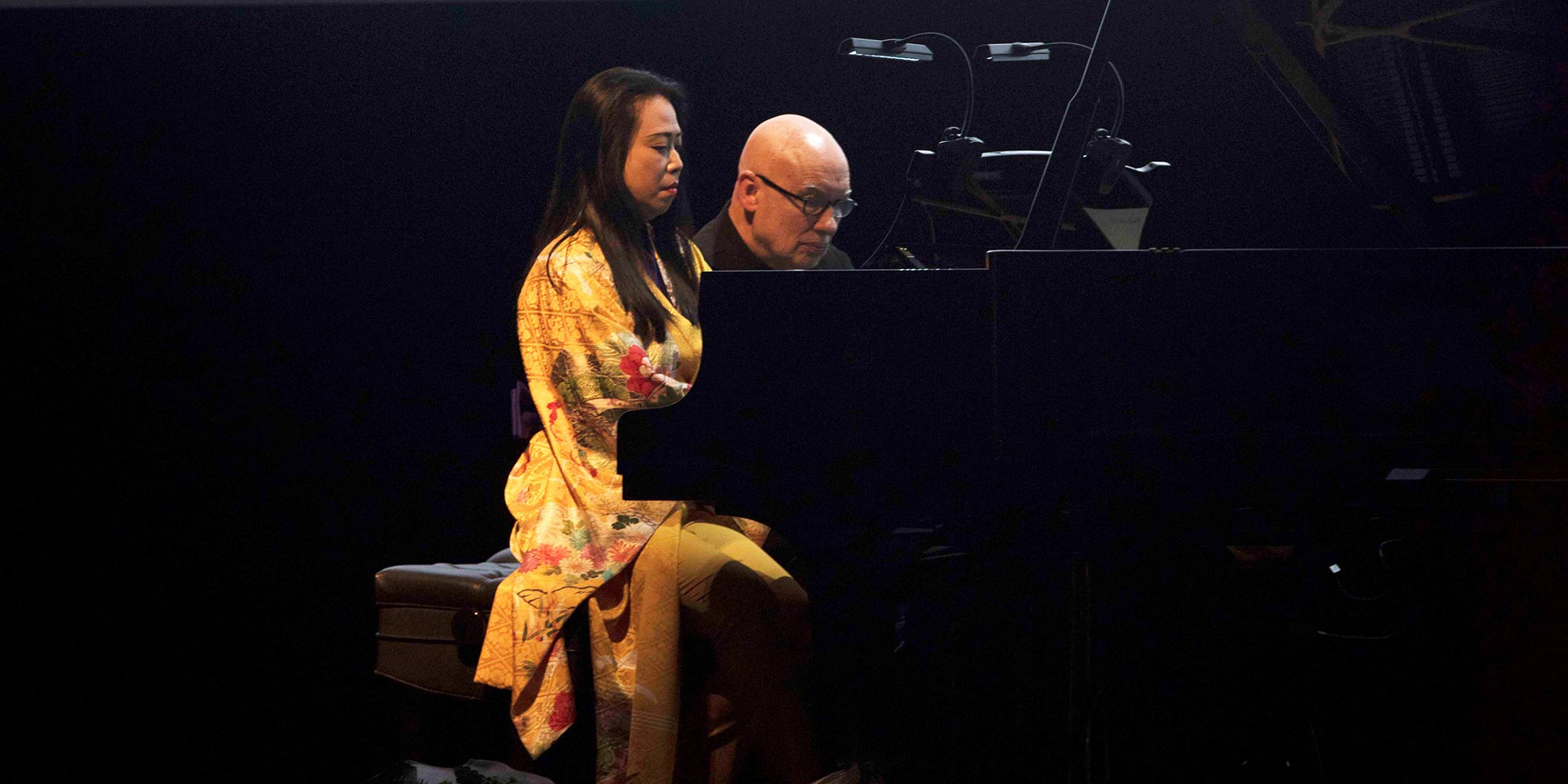 Piano Performance/Maki Namekawa (JP), Dennis Russell Davies (US)