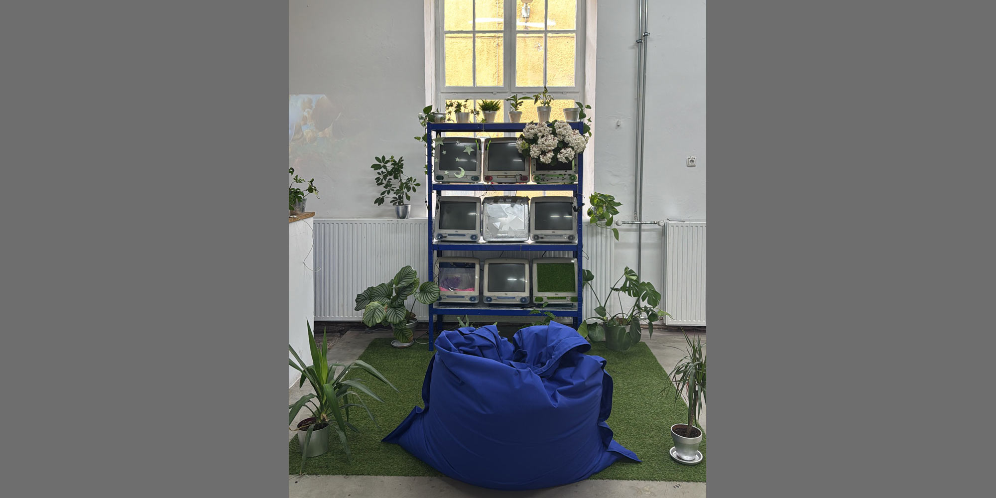AE Gallery Image Slide