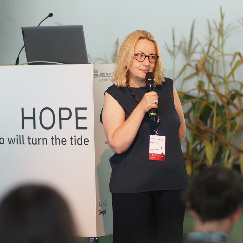 Katja Mayer: Can Citizen Science Teach Democracy?