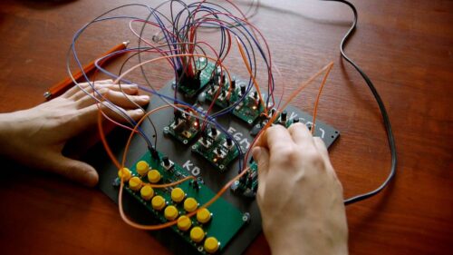 Analog Sound Synthesis Fundamentals and Experimentation